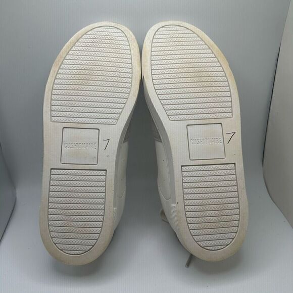 CUSHIONAIRE Women's Trophy lace up Sneaker +Comfort Foam 7 WIDE WHITE/GRAY - Picture 5 of 7
